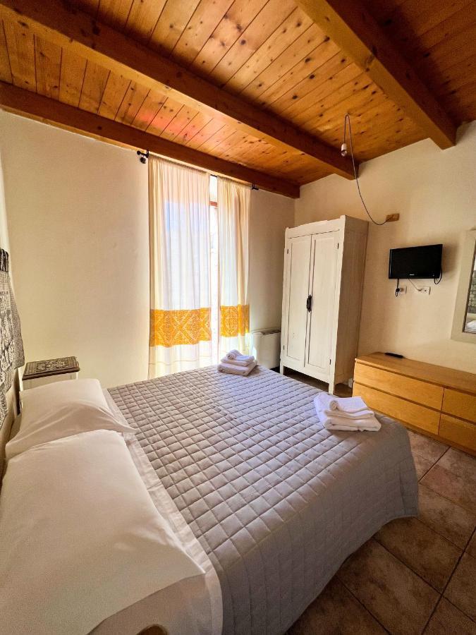 La Vecchia Torre Otel Bosa Dış mekan fotoğraf