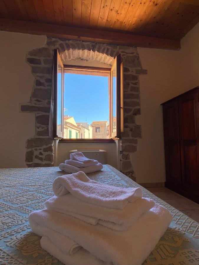 La Vecchia Torre Otel Bosa Dış mekan fotoğraf