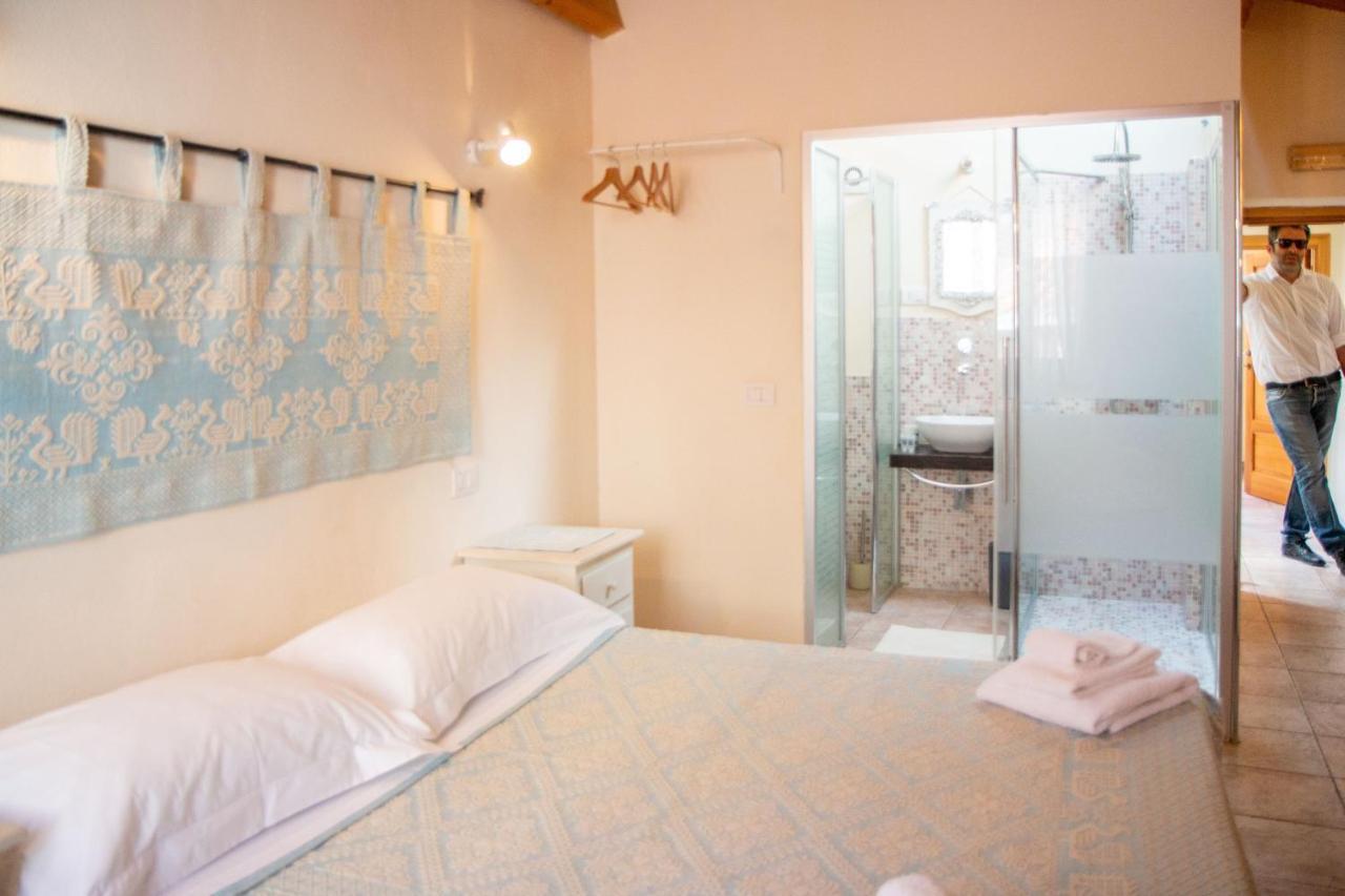 La Vecchia Torre Otel Bosa Dış mekan fotoğraf