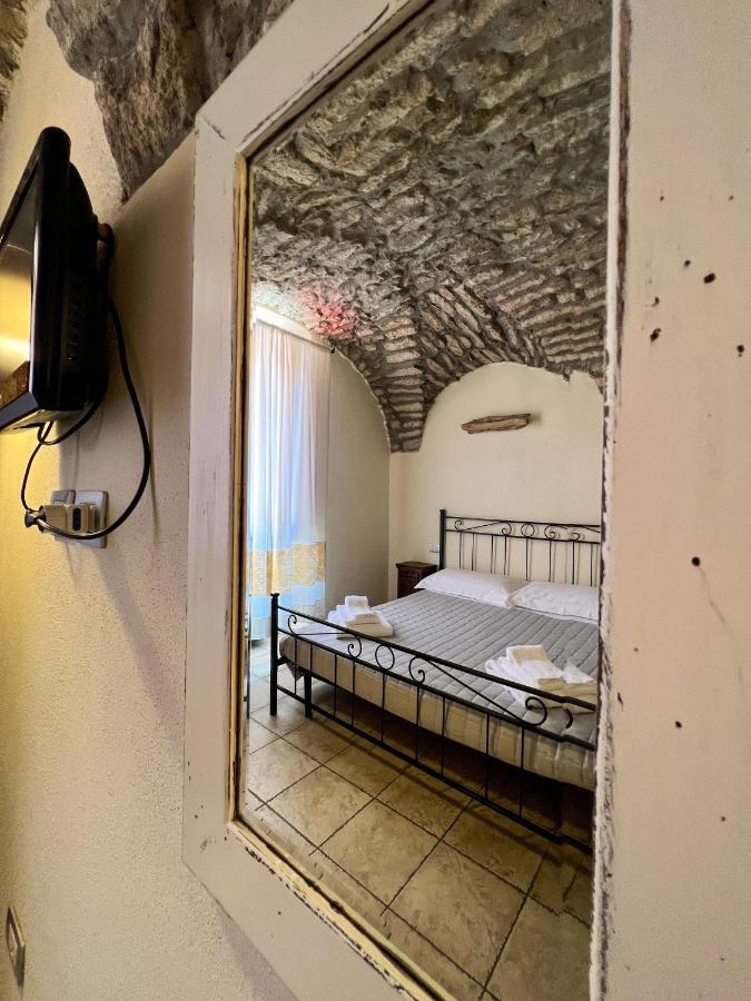 La Vecchia Torre Otel Bosa Dış mekan fotoğraf
